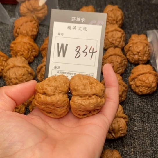 吊坠桃核我是第一百37