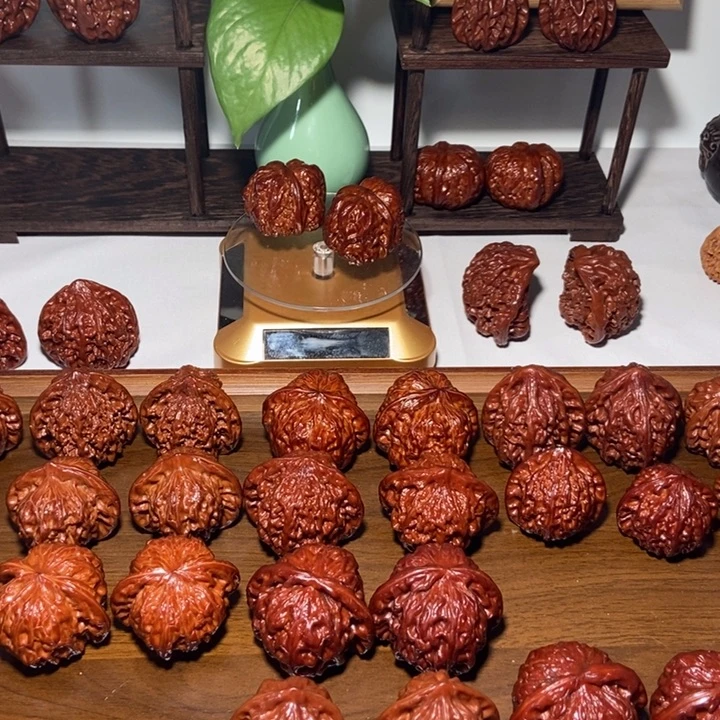 Z***L文玩核桃吊坠精品蛤蟆头