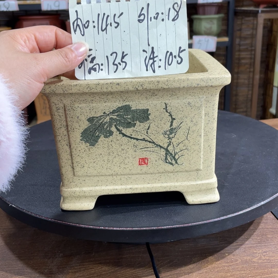 紫砂花盆紫砂花盆在这里