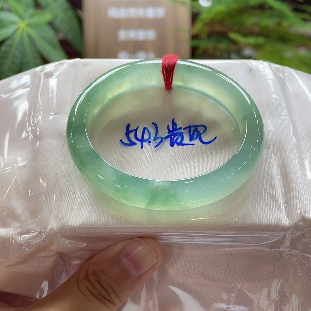 翡翠未镶嵌手镯67 号链接