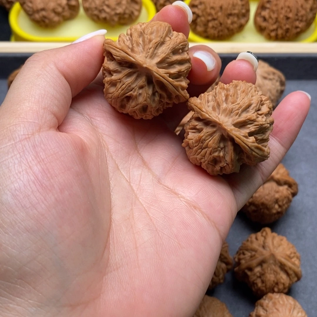 吊坠文玩核桃苹果园38