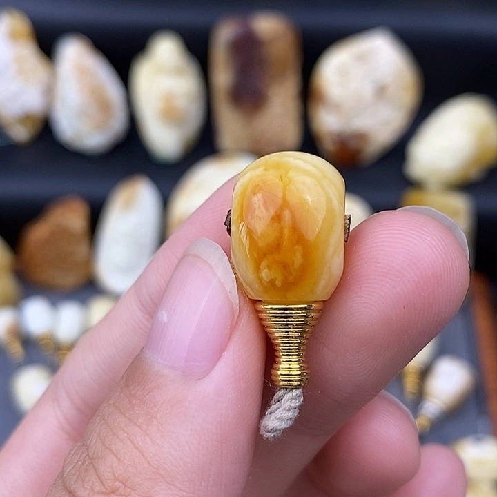 琥珀未镶嵌裸石12三通c109