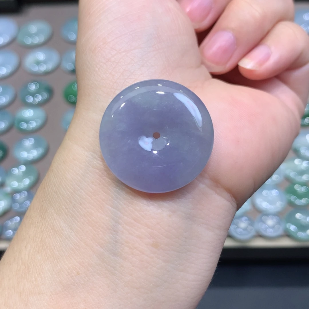 翡翠未镶嵌颈饰平安扣