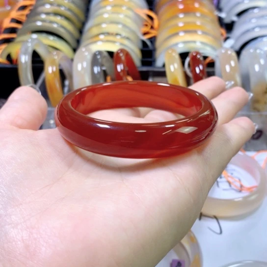 ****咔玛瑙/玉髓手镯未镶嵌