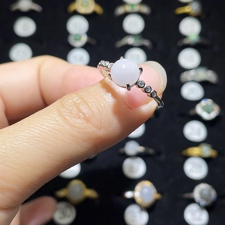 翡翠未镶嵌戒指戒指