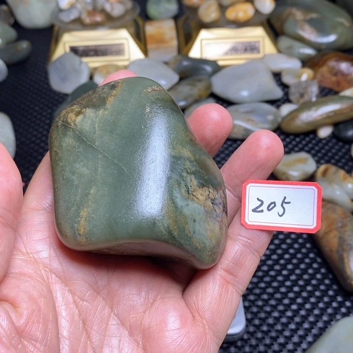 未镶嵌和田玉把件205
