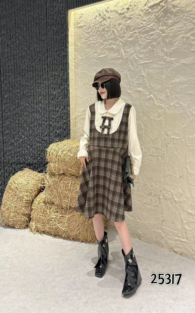 佳雪胖依坊两色格纹荷叶领法式学院风胖MM韩版大码连衣裙25317#