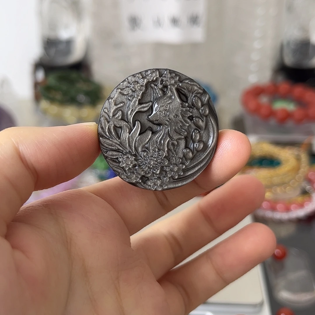 黑曜岩未镶嵌颈饰矿坑