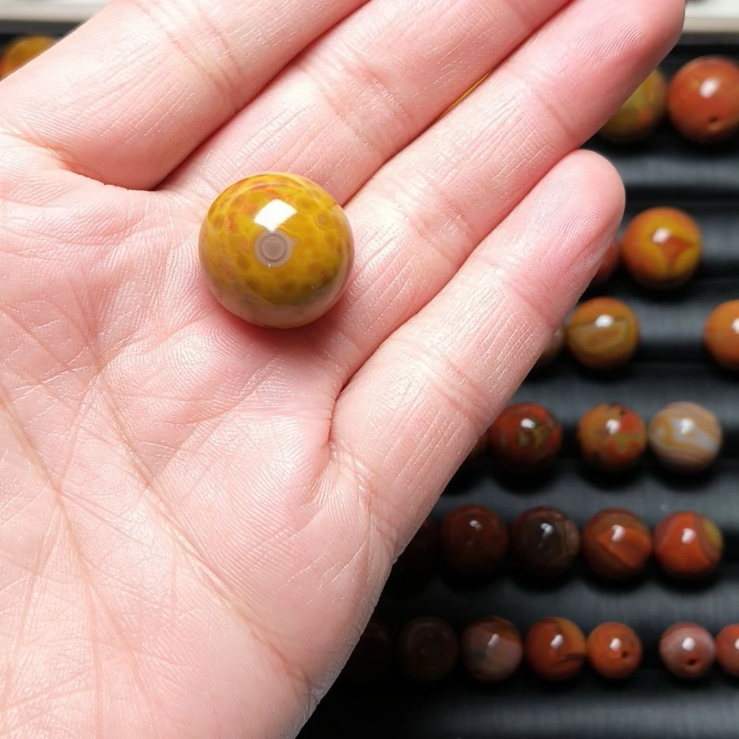 玛瑙/玉髓未镶嵌战国红玛瑙