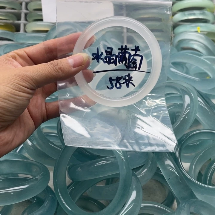 水***萄未镶嵌手镯石英质玉