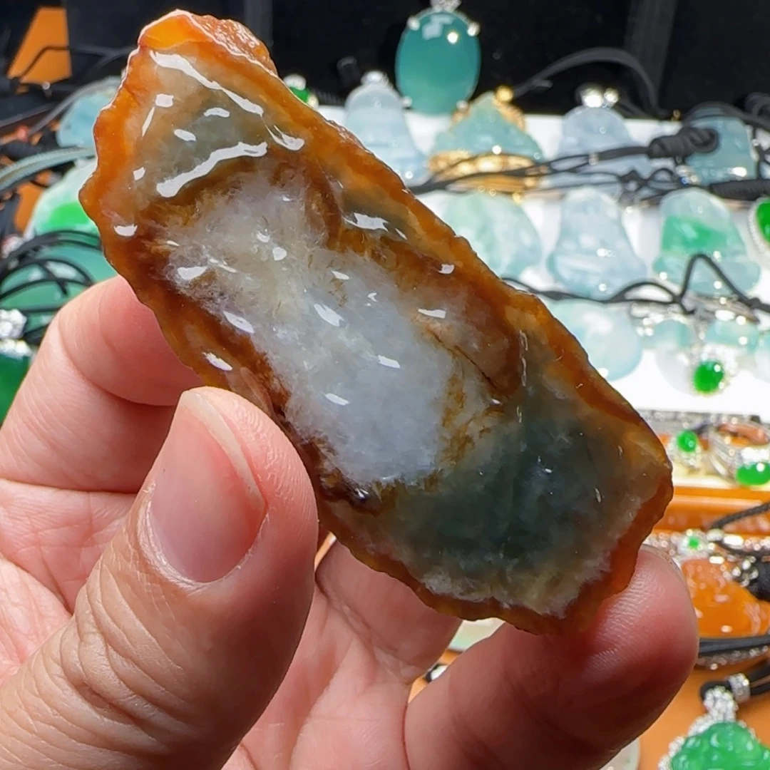 定制翡翠未镶嵌红翡皮材料