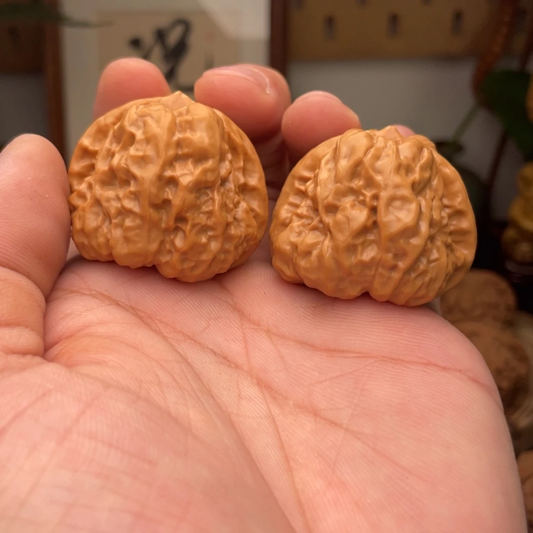 文玩核桃把件A**_蛤蟆头