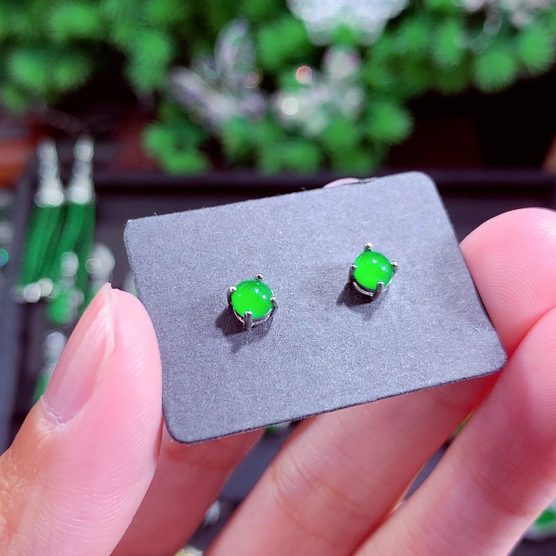 颈饰未镶嵌翡翠天然