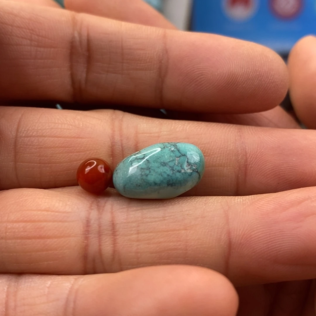 南红玛瑙未镶嵌珠宝奇石