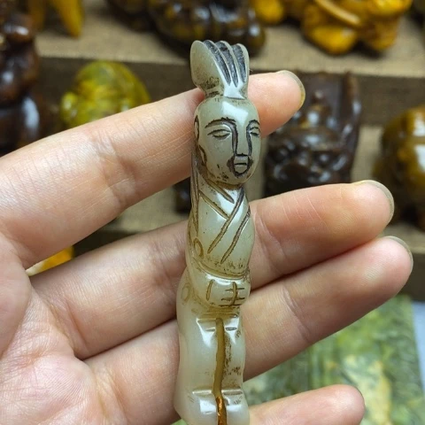 未镶嵌蛇纹石玉颈饰09