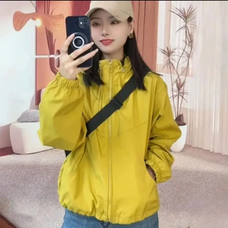 韩版宽松连帽短款冲锋衣女2025新款显瘦双拉链夹克休闲上衣外套女