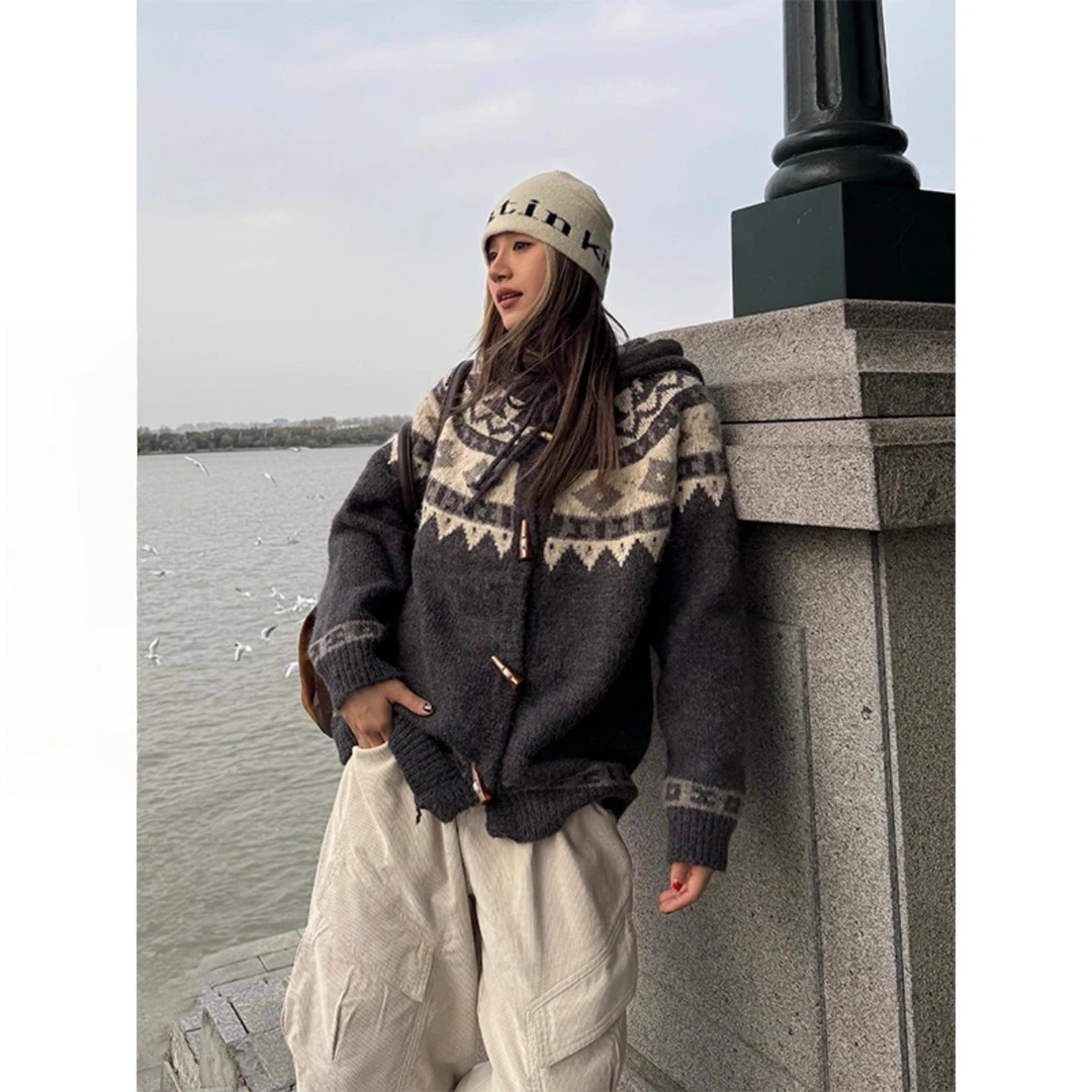 美式重磅费尔岛牛角扣加厚连帽毛衣开衫外套男女秋冬新款针织上衣