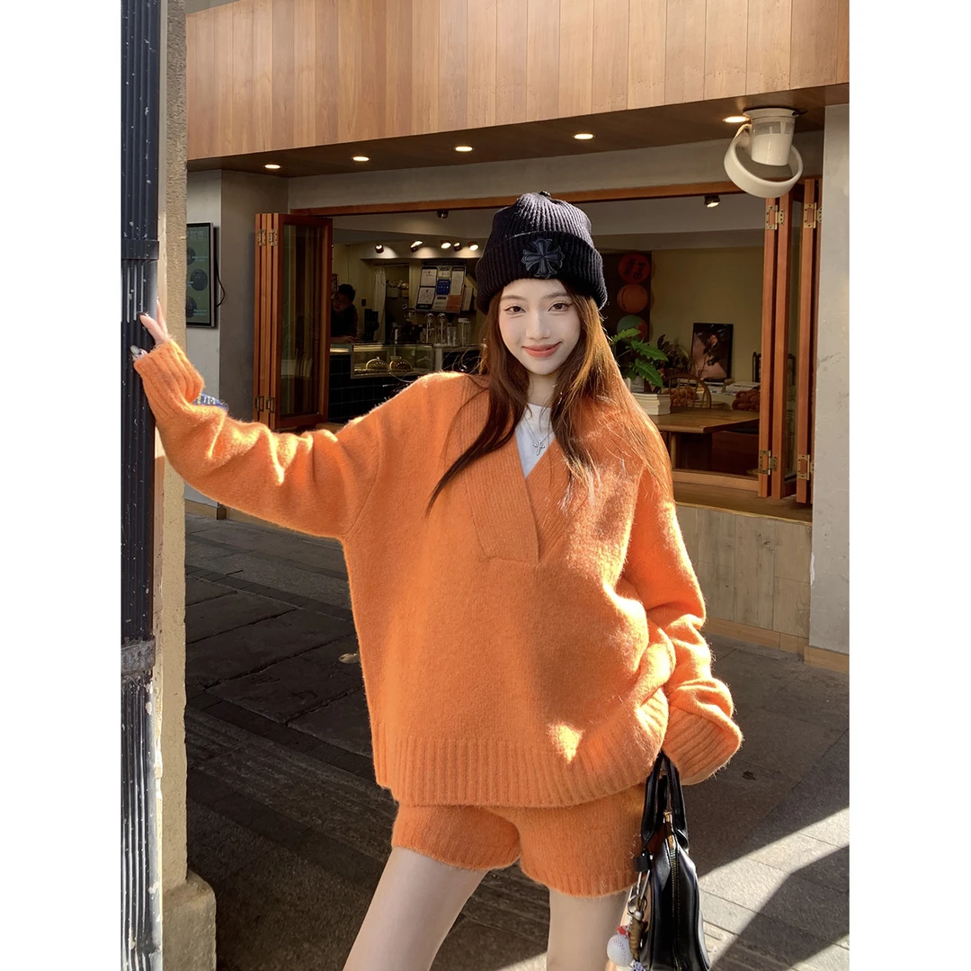 松弛老钱jennie同款大V领针织衫女+短裤两件套