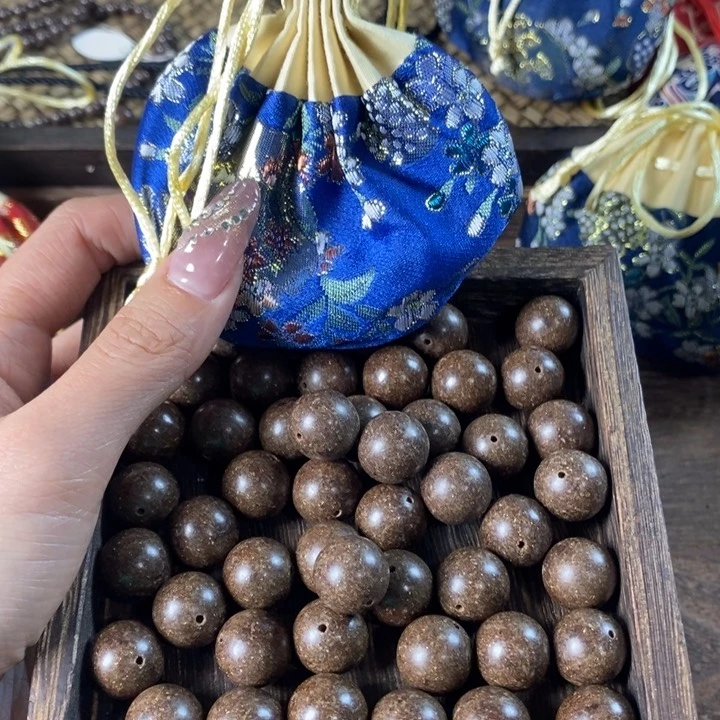 泥塑香韵苏合1.5瑕疵珠香包约50克