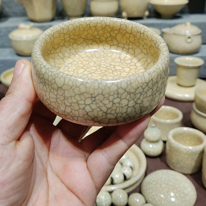 龚东华老师梅花墨纹作品