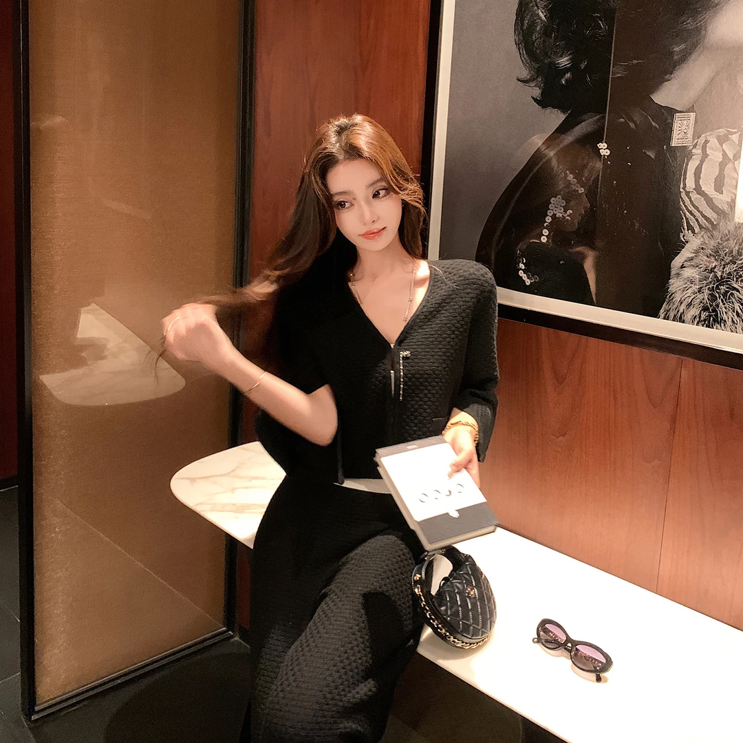 “Chan*l巴黎名媛”静奢小香贵妇 高品莱赛尔羊毛肌理小香套装