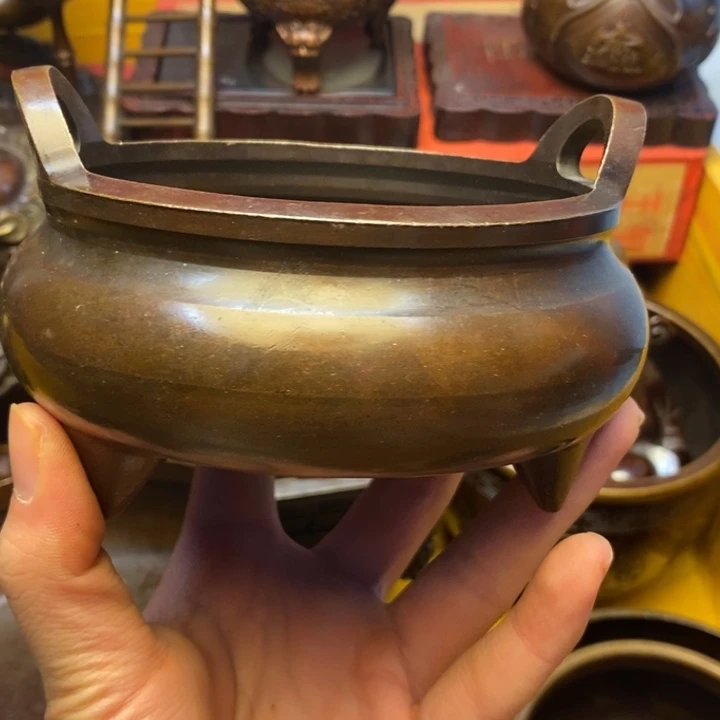 铜器摆件做工精良