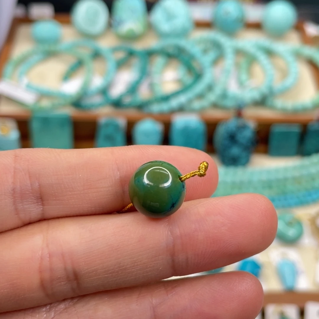 绿松石未镶嵌挂件