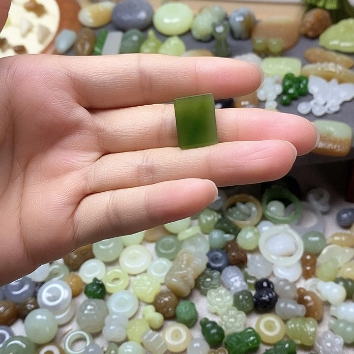 未镶嵌和田玉挂件