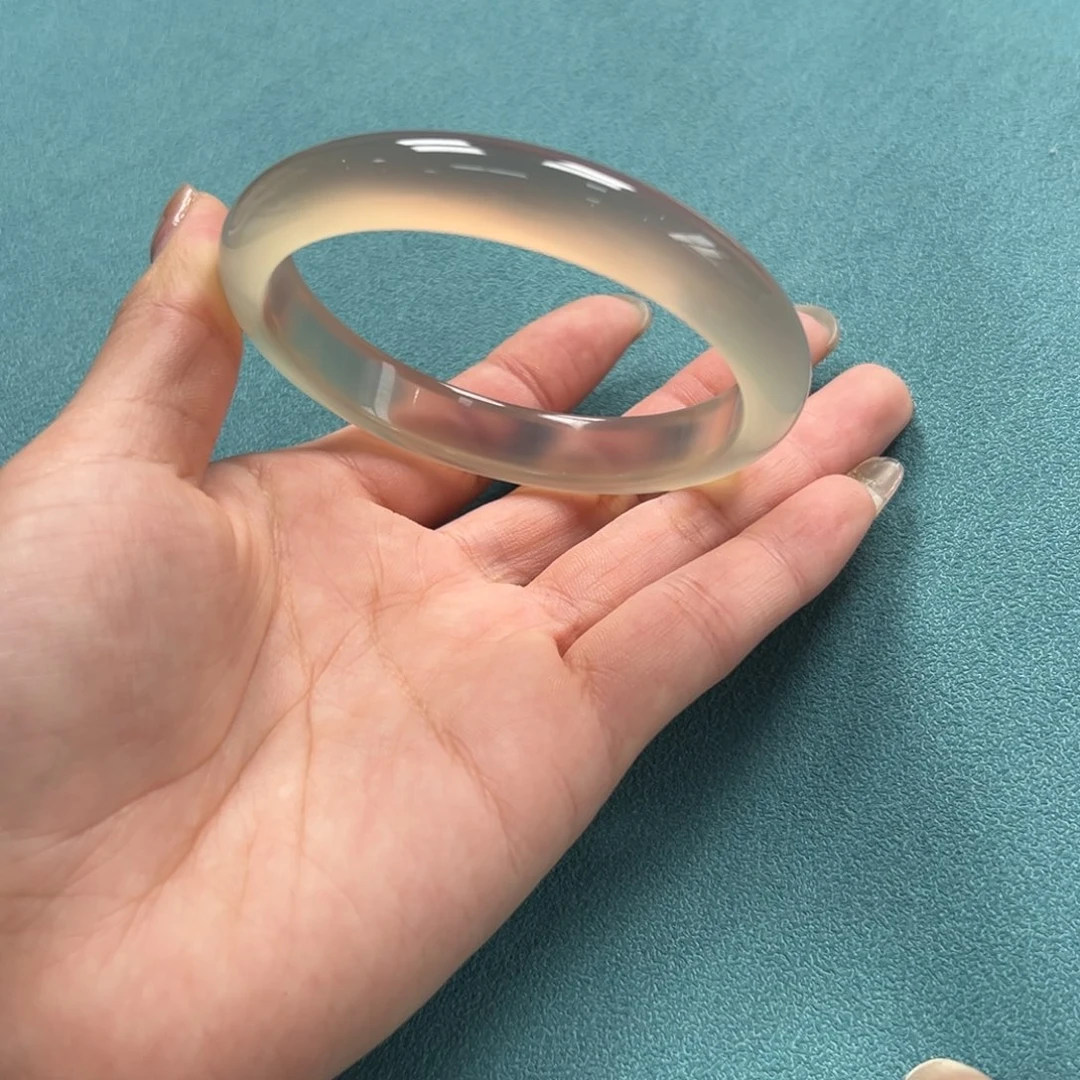 手镯玛瑙/玉髓未镶嵌