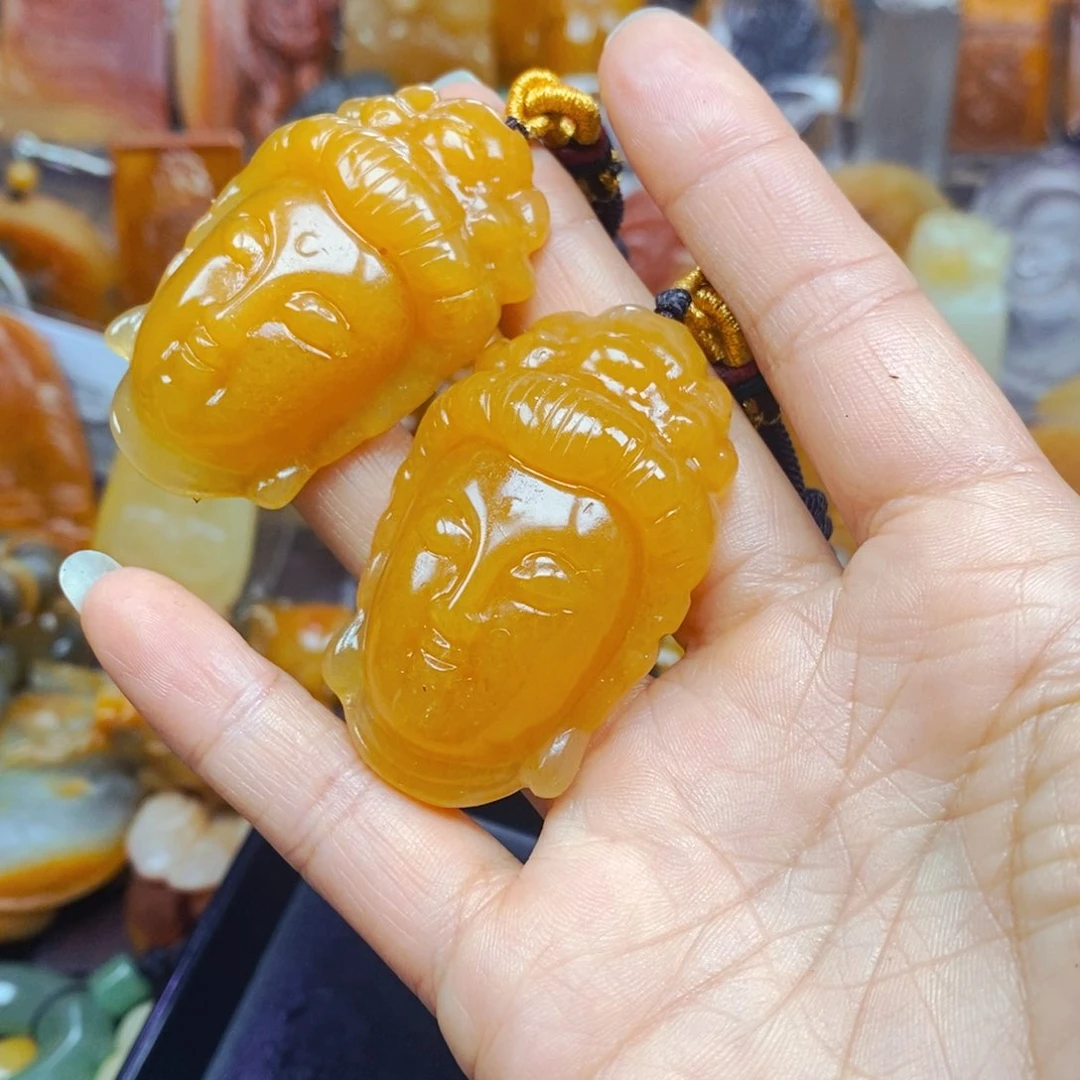 石英质玉未镶嵌颈饰