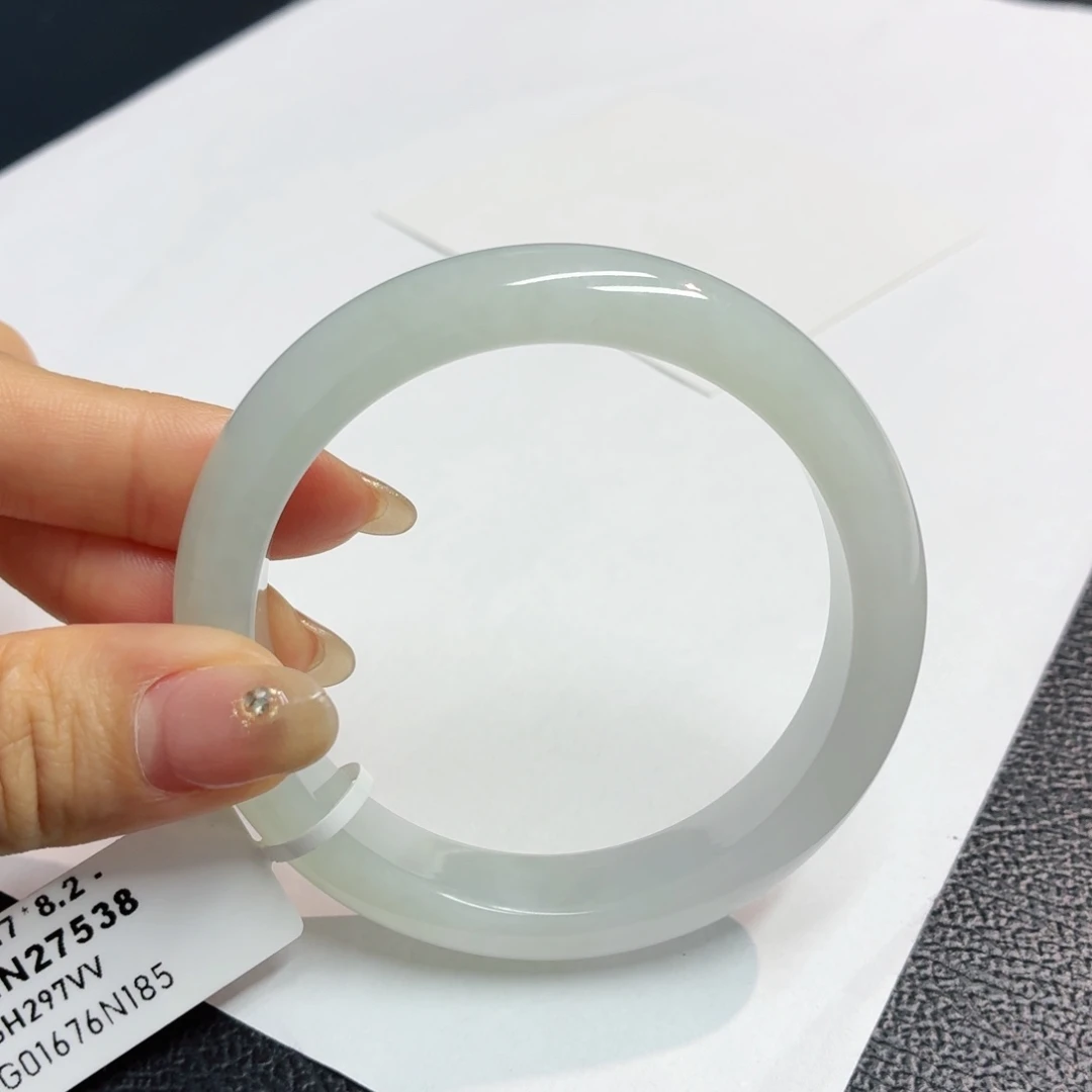 翡翠手镯未镶嵌缅甸翡翠手镯57