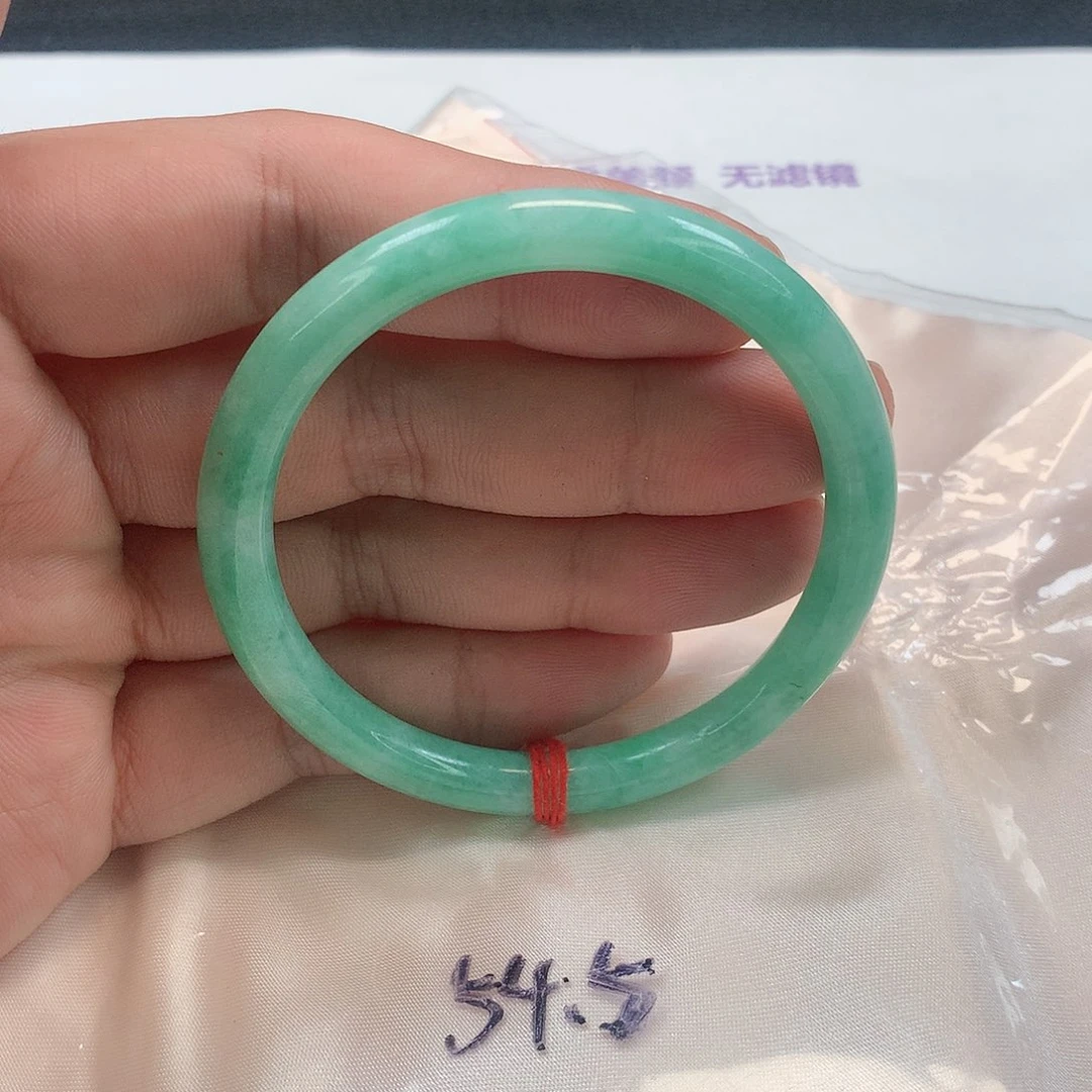翡翠手镯（圆镯）未镶嵌320号