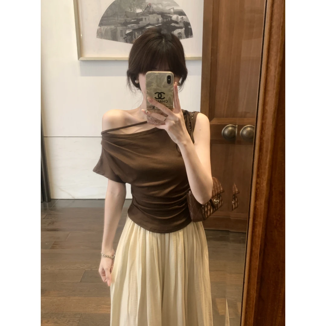 安璃 设计感简约系带露肩T恤