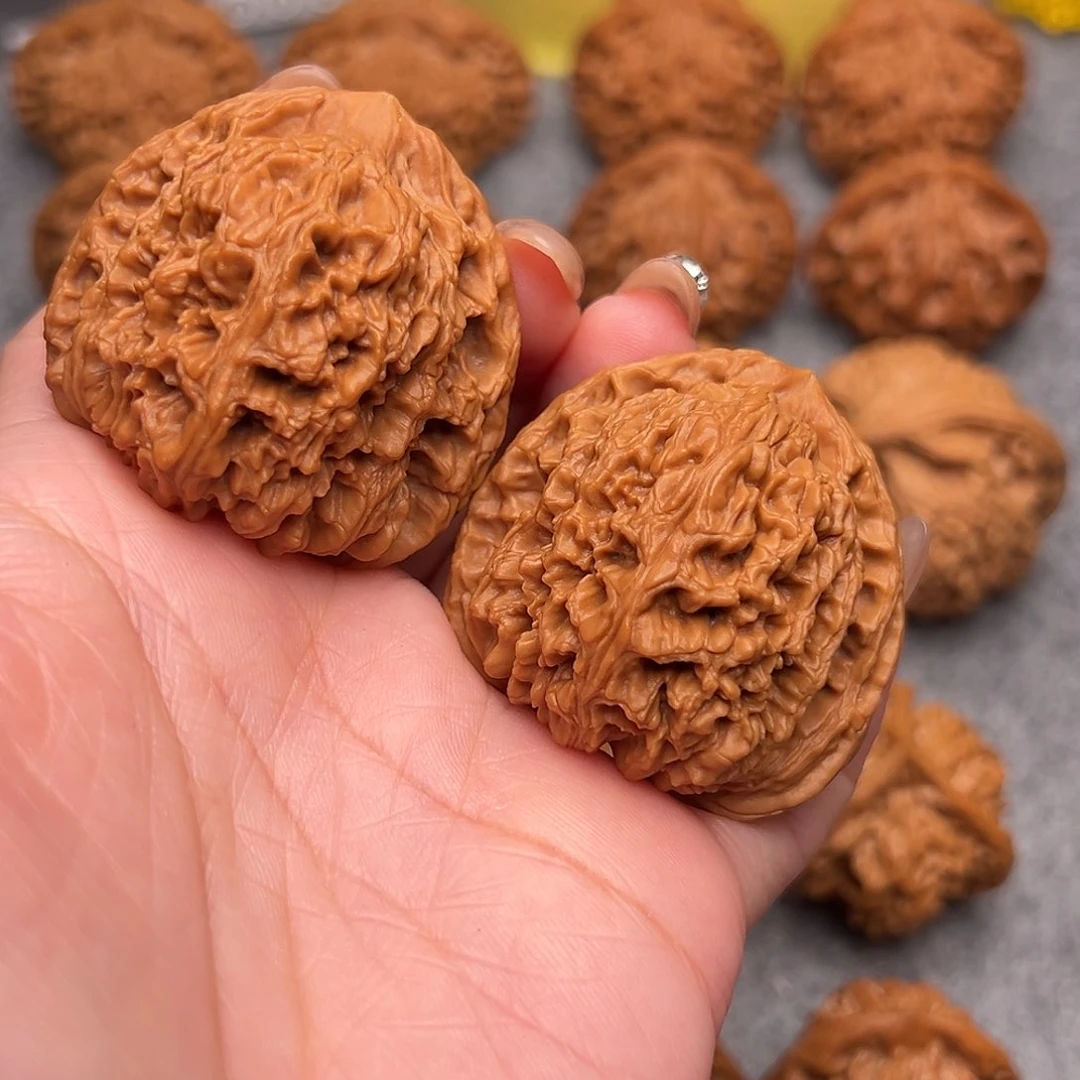 把件文玩核桃精品大肚三角南疆石43+全品