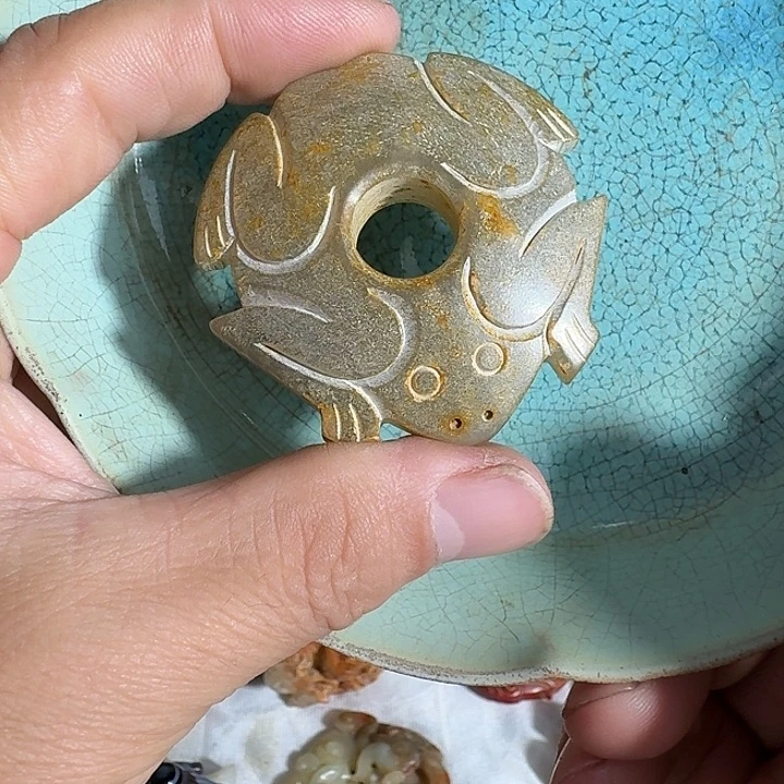 摆件瓷器等艺术作品多次