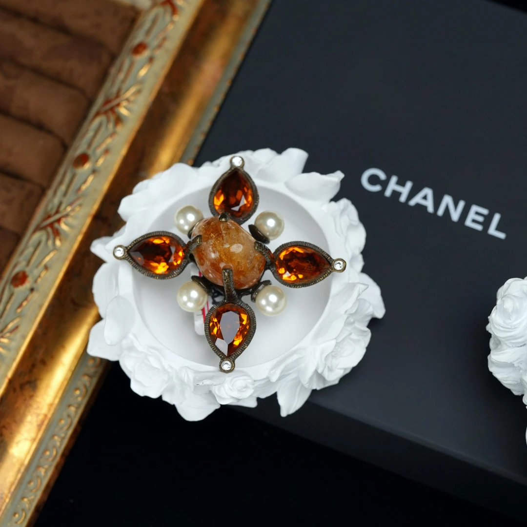 95新 Chanel/香奈儿 柚礼中古/香奈儿琥珀色琉璃珍珠胸针LZ406076