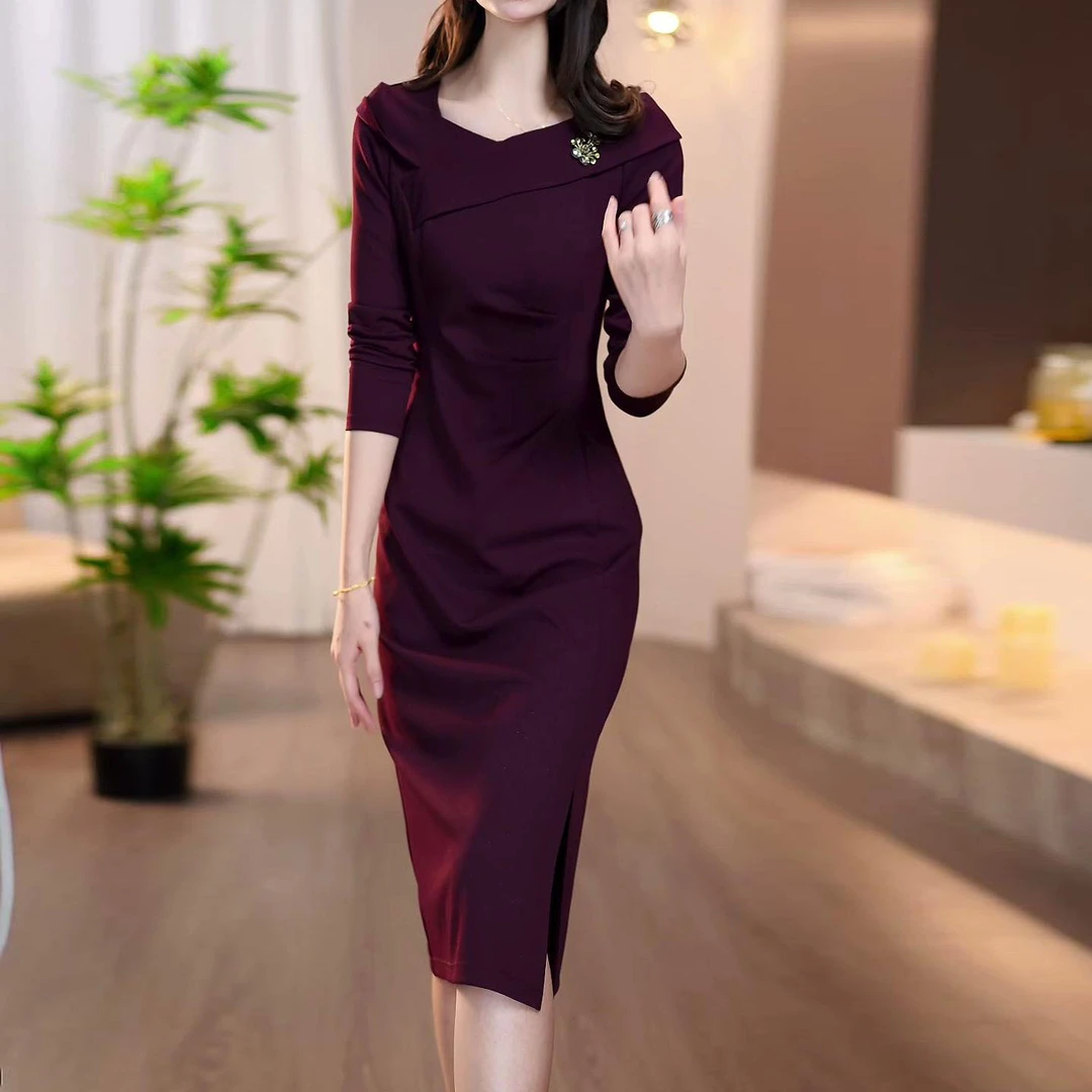 2025秋季新款气质绛紫色精致斜交领优雅大气收腰显瘦显白连衣裙