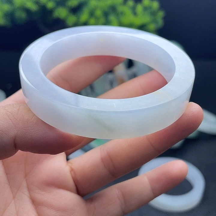 定制翡翠不退不换未镶嵌