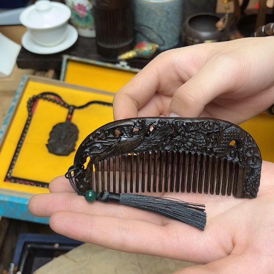 大叶紫檀（黑酸枝木类）