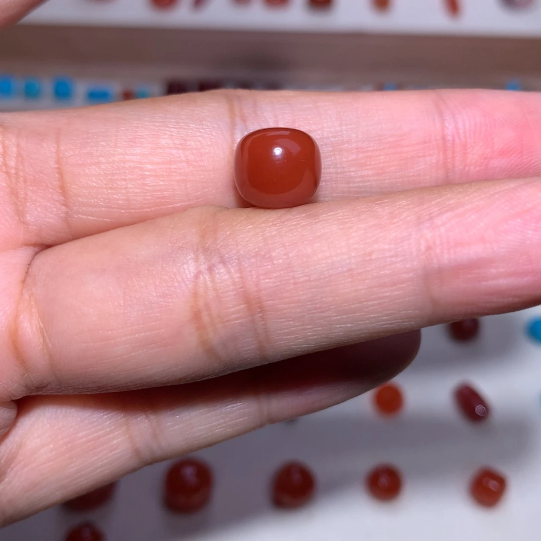 南红玛瑙未镶嵌玫红老型朱砂点9.6×8.6