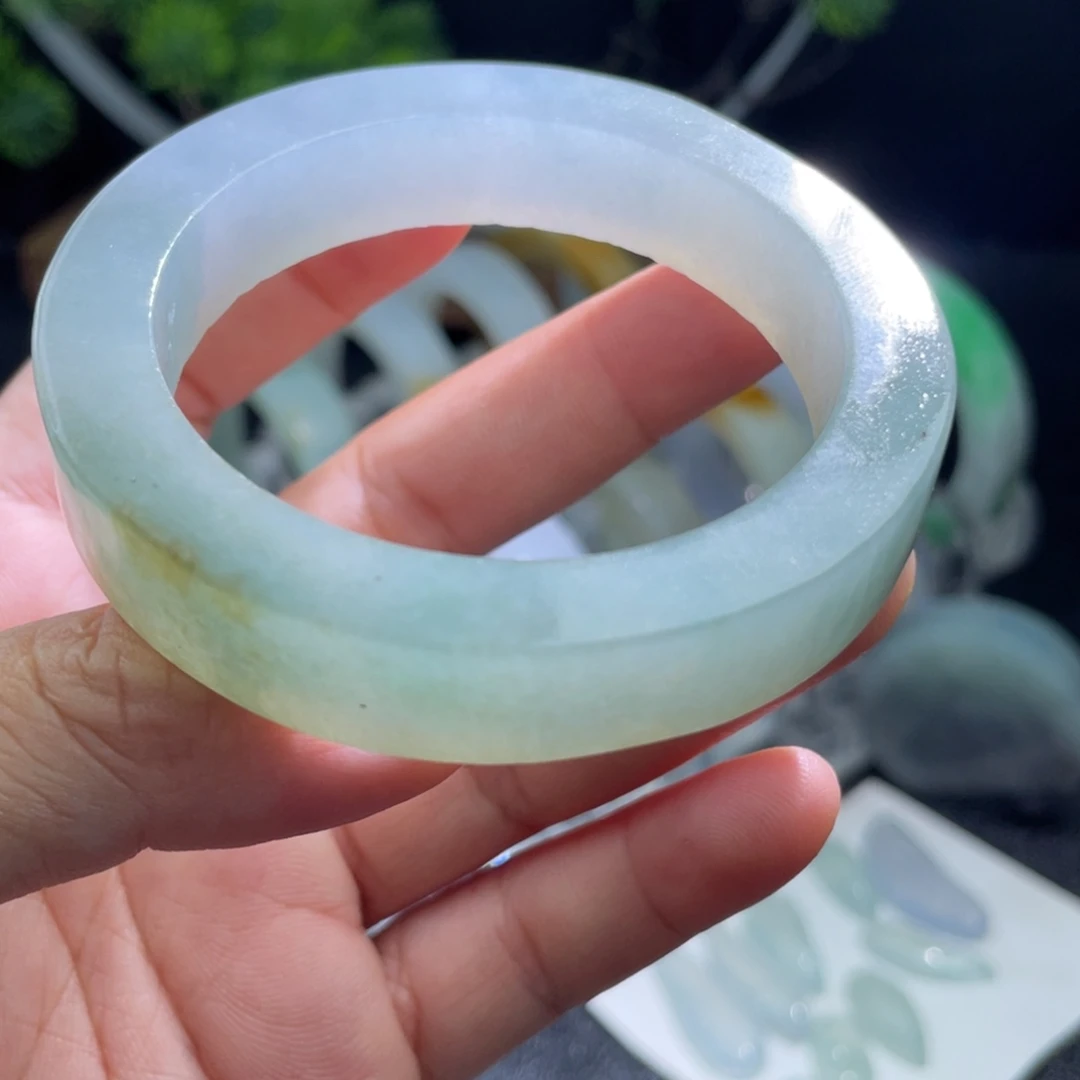 未镶嵌不退不换定制翡翠