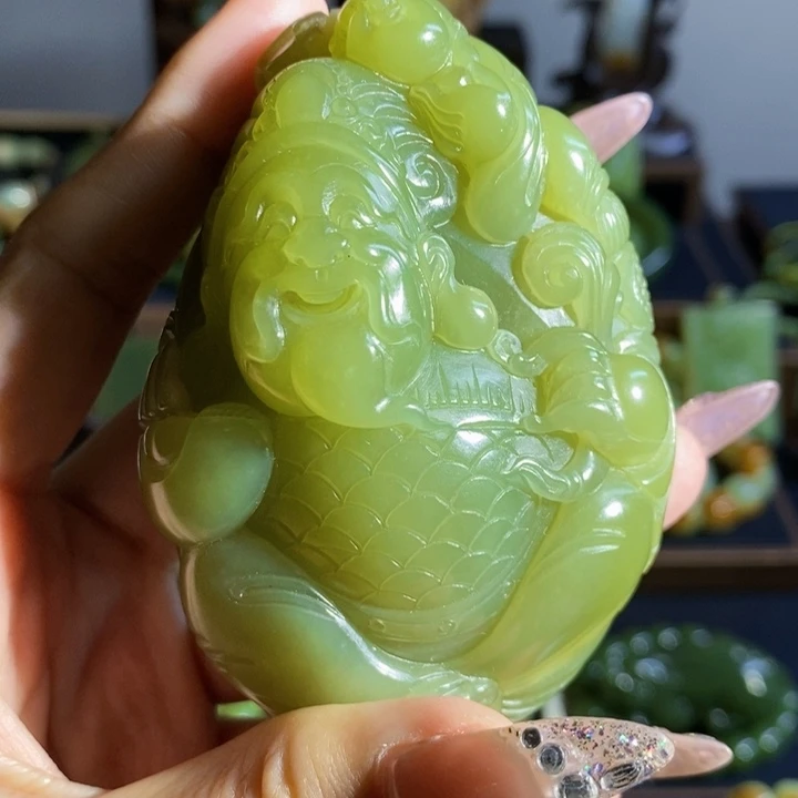 未镶嵌和田玉把件绝**人