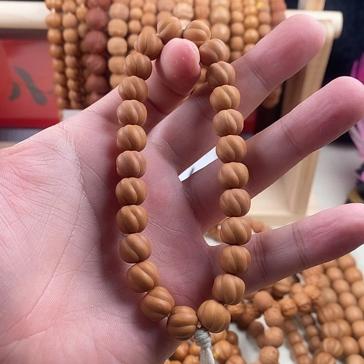 吊坠猴头核桃无暇卷卷酥