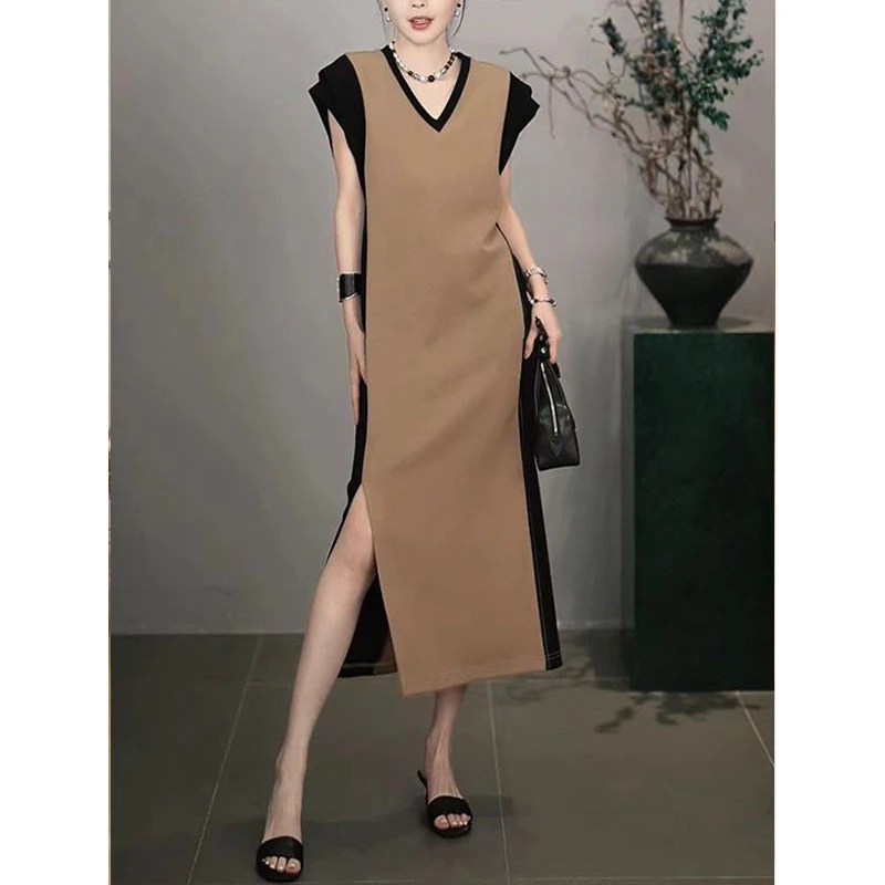 轻奢高级感撞色拼接侧开叉连衣裙2025夏季宽松显瘦休闲减龄长裙子
