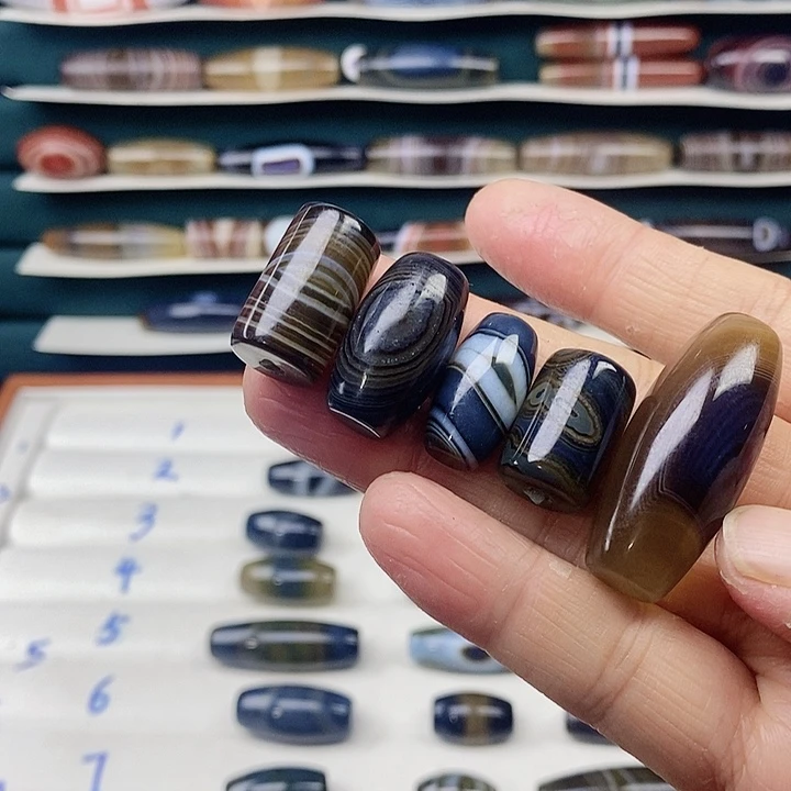 草***莓玛瑙/玉髓未镶嵌颈饰