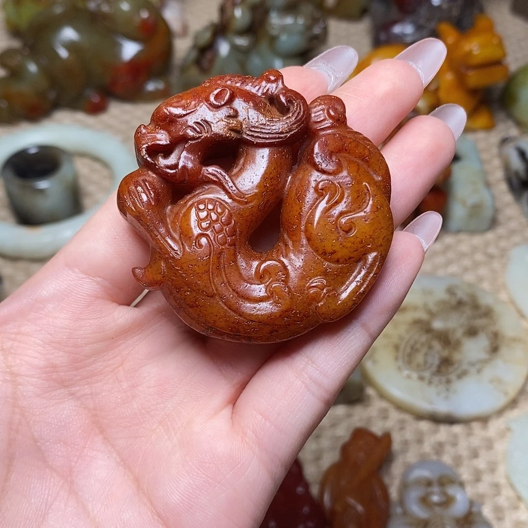 未镶嵌蛇纹石玉颈饰