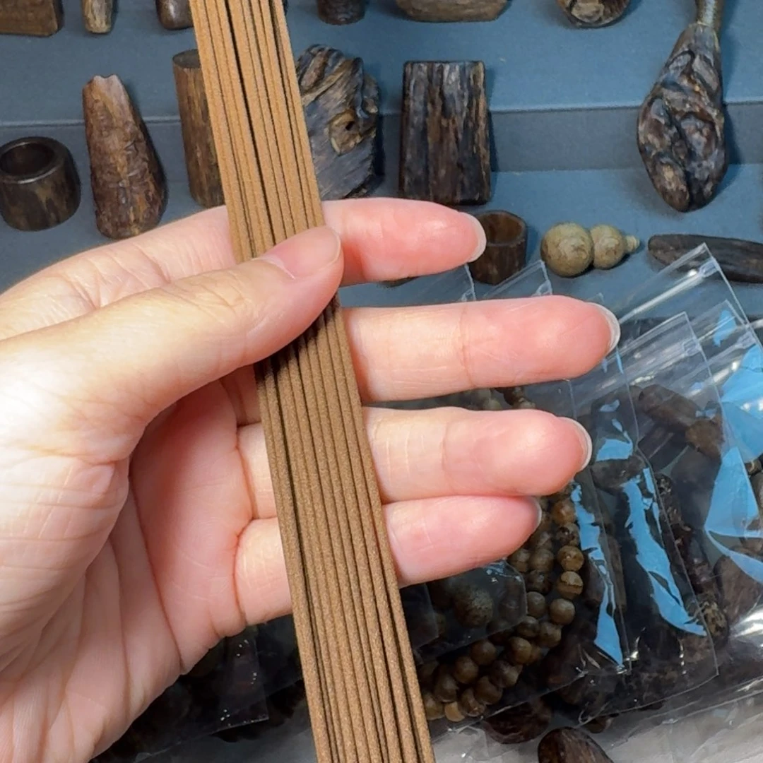沉香碎屑沉香奇楠+柬埔寨 1根装