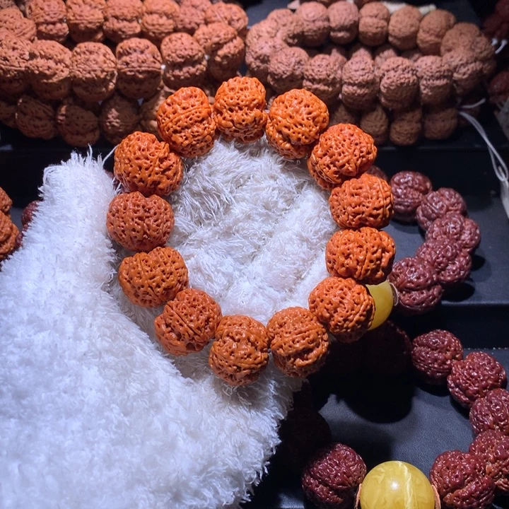 吊坠金刚菩提25尺六星满肉蜂王双十一福利