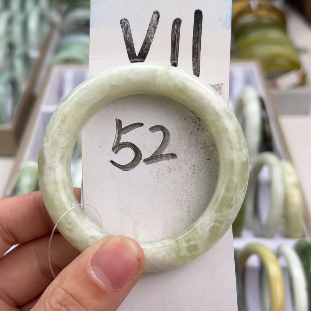 岫玉手镯未镶嵌天然岫玉微瑕