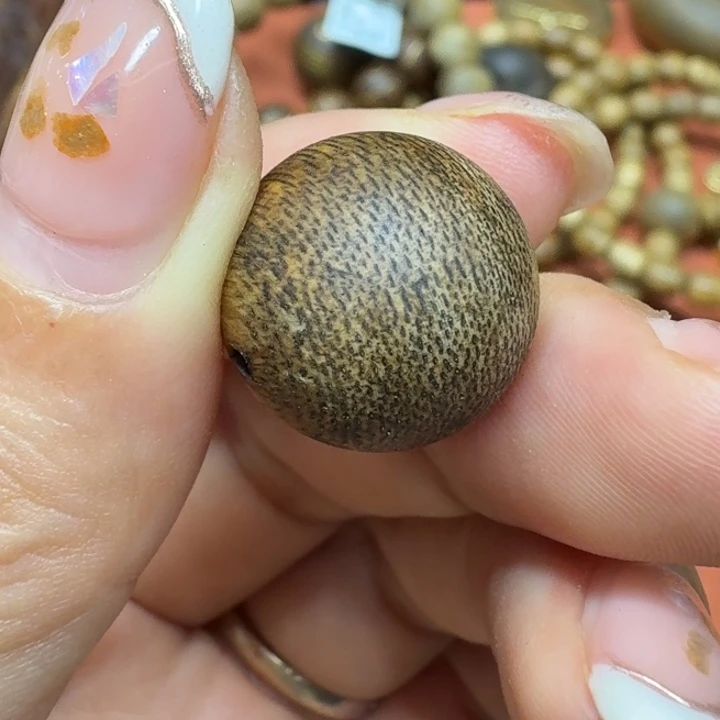 大叶紫檀（黑酸枝木类）